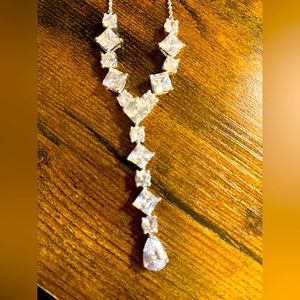 CZ925 V shaped necklace